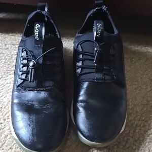 Clove Black Slip-On Men's Sneakers with Toggle Laces